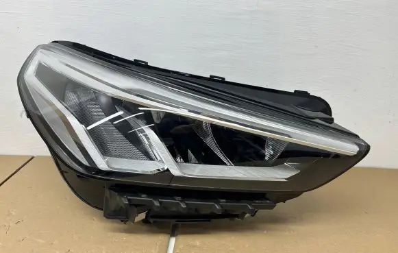 BMW X1 U11 Headlight/headlamp 4A27812