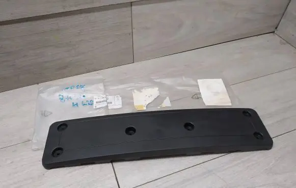 BMW 4 G22 G23 G24 G26 Number plate surrounds holder frame 7499497