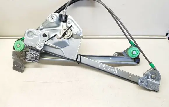 Cadillac CTS Front window lifting mechanism without motor 12020321
