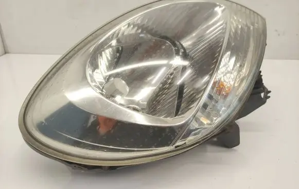 Renault Kangoo I Headlight/headlamp 8200589033 89902201 89902357