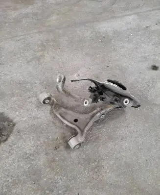 Mercedes-Benz GLE W167 Front wheel hub spindle knuckle 16701L 16701