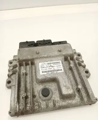 Ford C-MAX II Engine control unit/module BV6112A650ACL 28383951 97RI010012