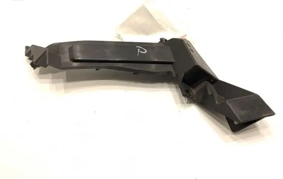 Mitsubishi Eclipse Cross Front bumper mounting bracket 6400H656
