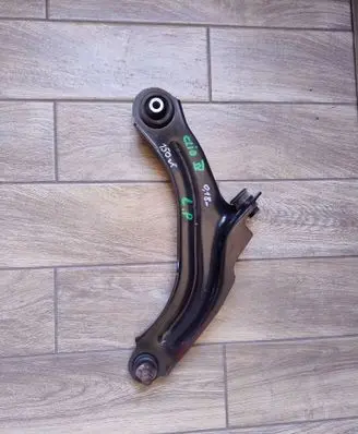 Renault Clio IV Front control arm