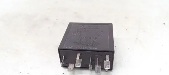 Audi A3 S3 8L Window wiper relay 4B0955531A 377