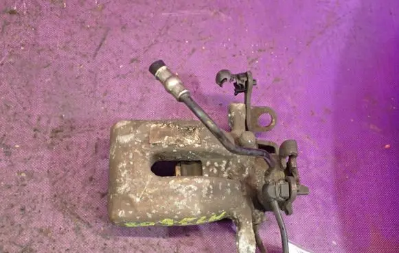 Rear brake caliper