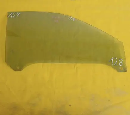 Audi A3 S3 8L Front door window/glass (coupe)