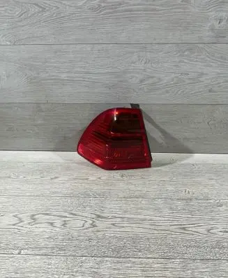BMW 3 E90 E91 Rear/tail lights 7160061