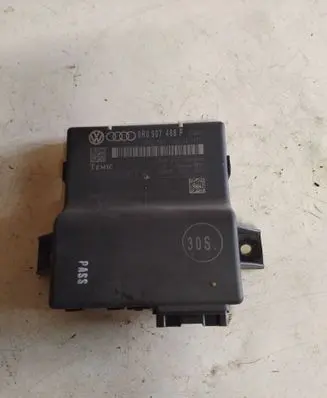 Audi A4 S4 B8 8K Gateway control module 8R0907468P 8R0907468D