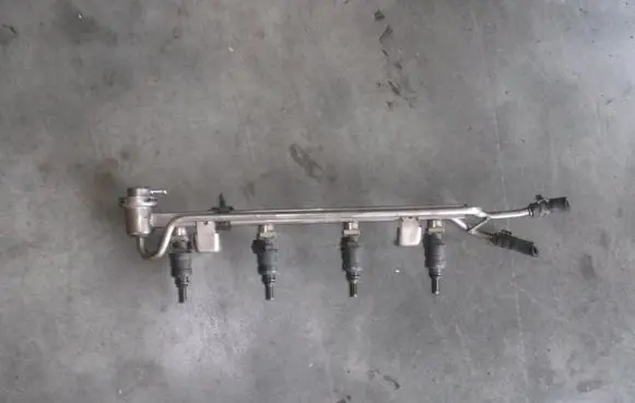 Audi A3 S3 8P Fuel main line pipe LISTWAWTRYSKOWA