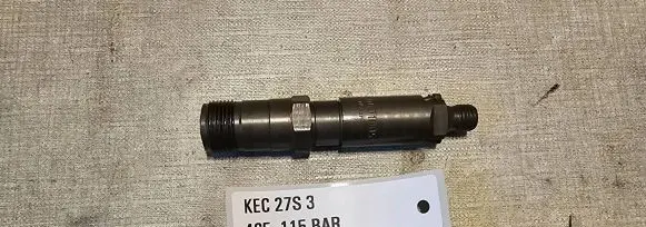 Mercedes-Benz E W124 Fuel injector 0000100551 KEC27S3 465115BA