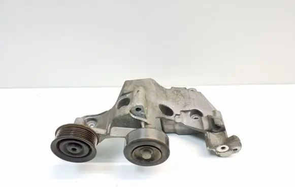 KIA Sportage Engine mounting bracket 218252Y600