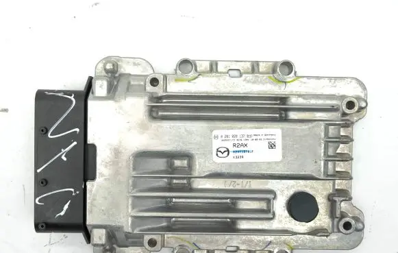 Mazda CX-7 Adblue control unit R2AX18701F 0281020137 1039S37173
