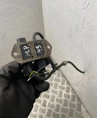 Mitsubishi Pajero Turbo solenoid valve