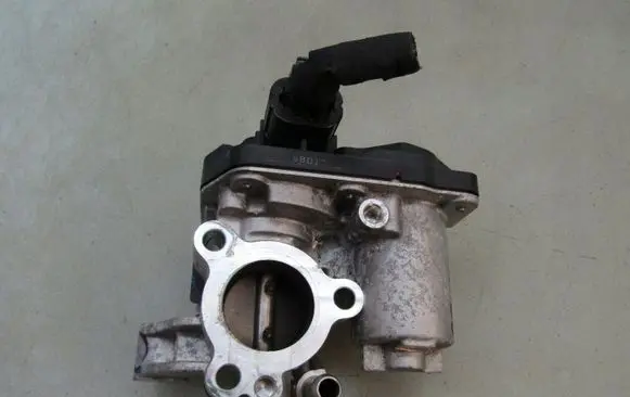 KIA Sportage Throttle valve 284102M460
