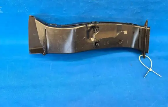 BMW 1 F40 Brake cooling air channel/duct 8071020