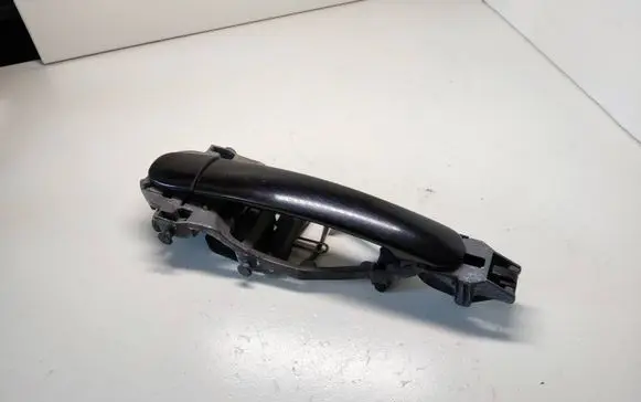 Rear door exterior handle/bracket