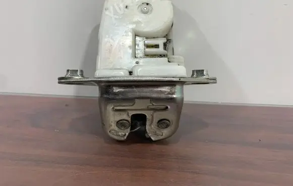 Subaru XV Tailgate/trunk/boot lock/catch/latch