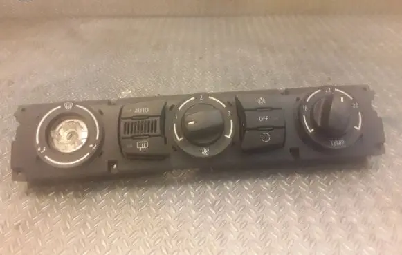 BMW 5 E60 E61 Interior fan control switch 6988502
