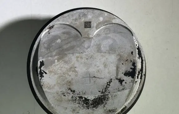 BMW M3 e92 Piston 7840918