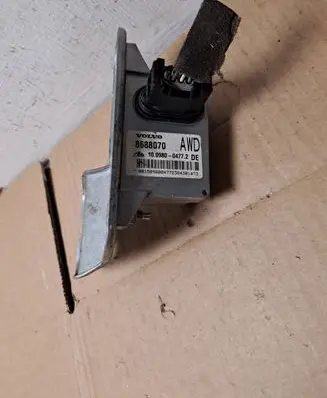Volvo V70 ESP acceleration yaw rate sensor 8688071 10098504034 448801001017