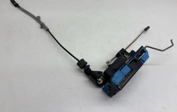 Volvo S60 Front door lock 