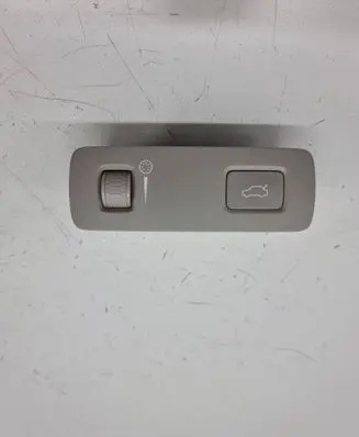 Volvo S90, V90 Tailgate opening switch P31481439