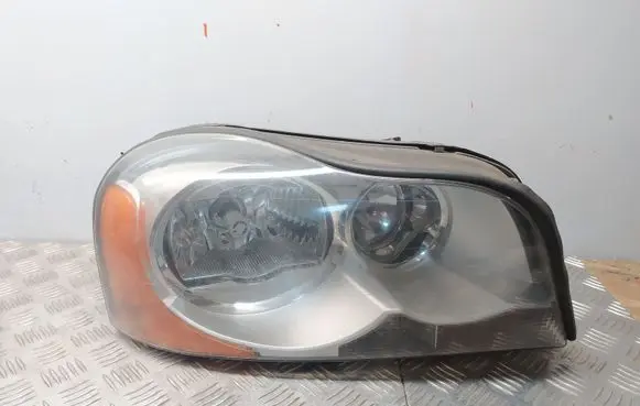 Volvo XC90 Headlight/headlamp 30678187