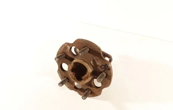 Toyota Verso Rear wheel hub