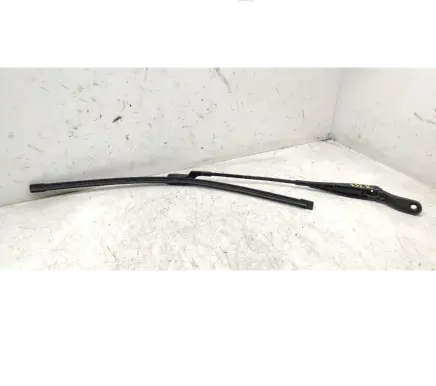 Peugeot 2008 I Windshield/front glass wiper blade 9673291980