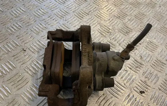 Rear brake caliper