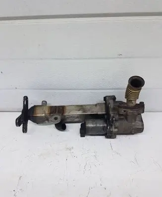 Volvo V70 EGR valve cooler 30637142 66627 040803A