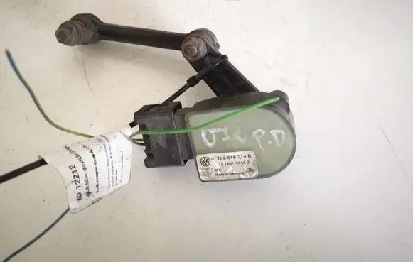 Volkswagen Touareg I Front height sensor lever 7L0616214B