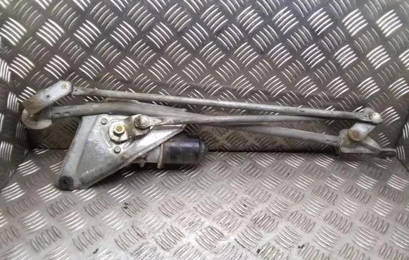 Subaru Legacy Front wiper linkage WM71