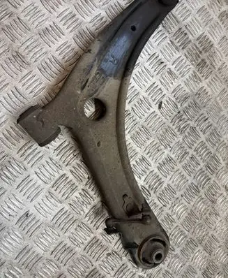 Peugeot 4007 Front lower control arm/wishbone