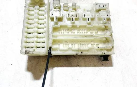 Ford Mondeo MK II Fuse box set 93bg14a073eh 93bg-14a073-eh