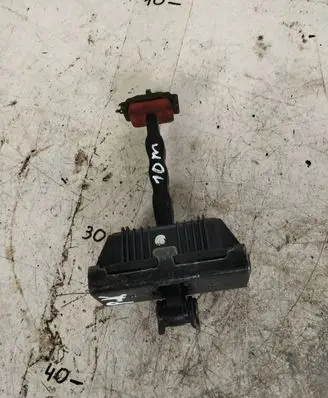 BMW X6 E71 Front door check strap stopper