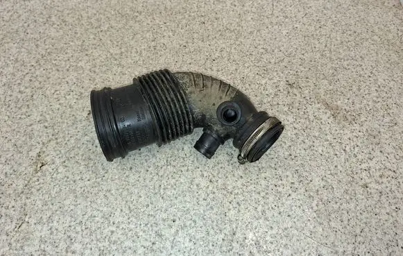 BMW 1 F20 F21 Air intake duct part 7597586 70517733 10737810