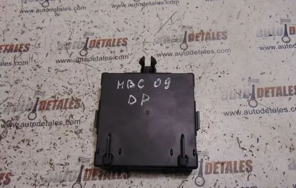 Mercedes-Benz C W204 Door control unit/module A2048702126
