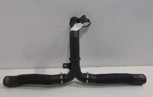 Maserati Ghibli Intercooler hose/pipe 670105708