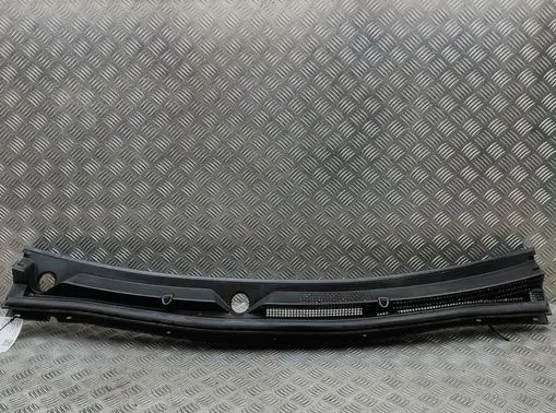 Mitsubishi L200 Wiper trim 7405A615