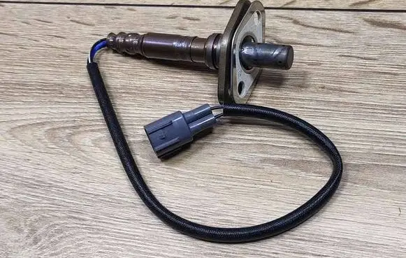 Toyota Avensis T220 Lambda probe sensor 8946329045