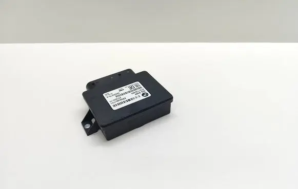 BMW 5 F10 F11 Hand brake control module 6858017 685801701 23122010