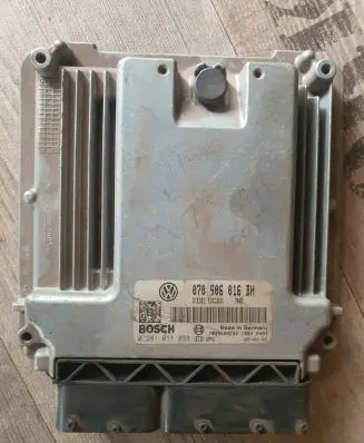 Volkswagen Transporter - Caravelle T5 Engine control unit/module 070906016BH 0281011838 1039S08232