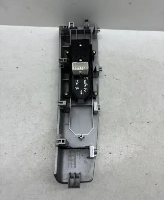 Hyundai Santa Fe Electric window control switch 371510