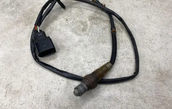 Audi A4 S4 B7 8E 8H Lambda probe sensor 06B906265 0258007090