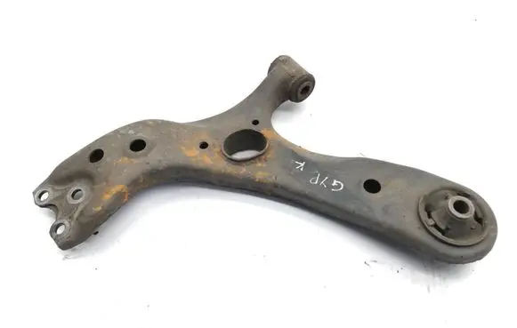 Toyota Prius (XW30) Front lower control arm/wishbone