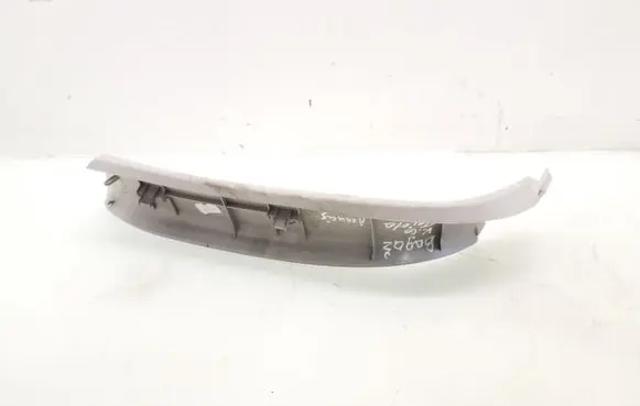 Toyota Avensis T250 Other trunk/boot trim element 6793805020