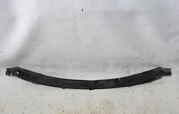 Nissan Note (E12) Wiper trim 8200973738
