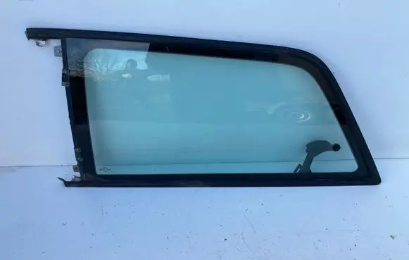 Audi A3 S3 8L Rear side window